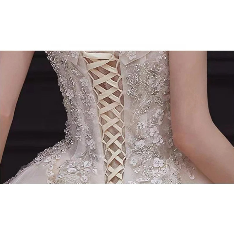 French light luxury long tail wedding dress with low neckline one shoulder with Flowers aesthetic wedding dress