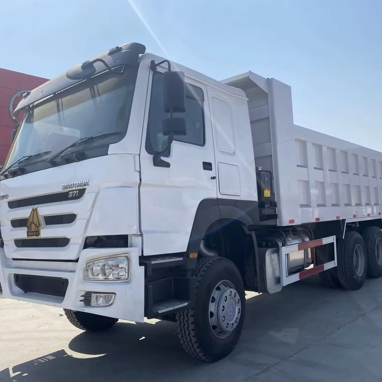 SINOTRUK howo RHD/LHD 371hp Подержанный самосвал большой грузоподъемности 6x4 по низкой цене