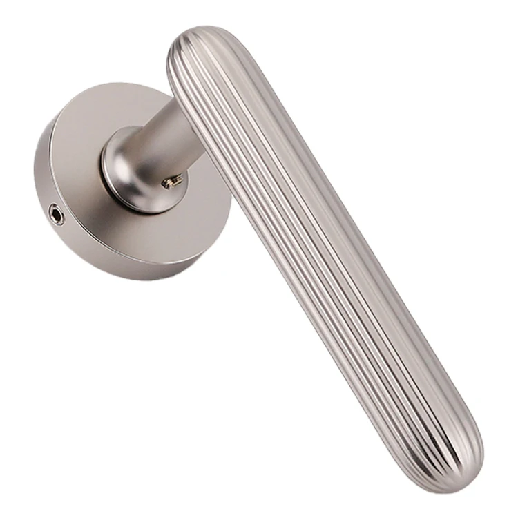 Роскошная латунная дверная ручка