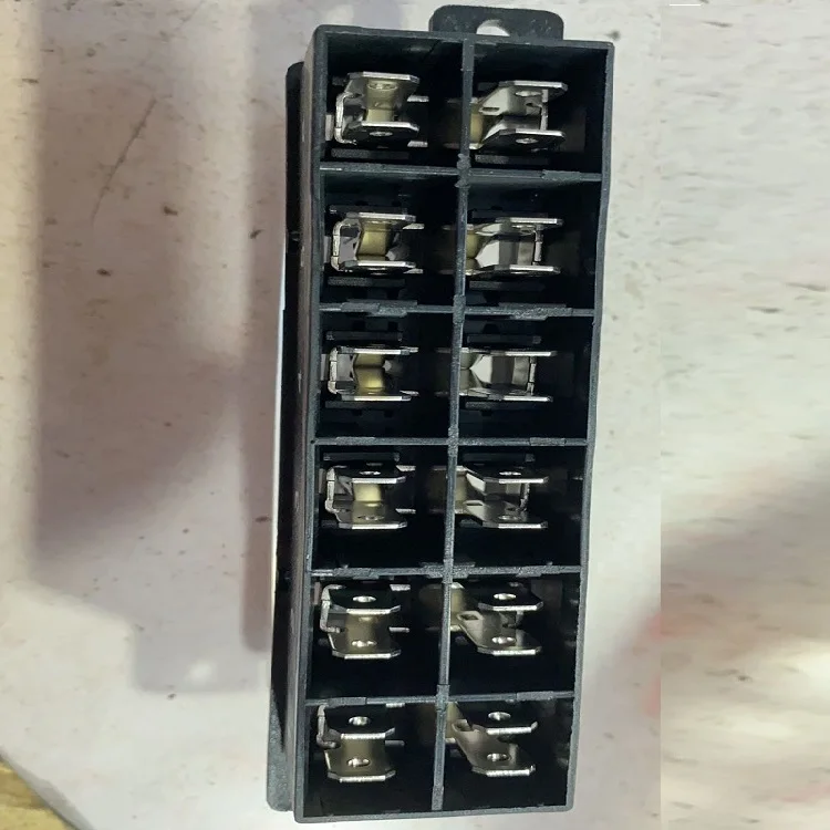 
BX206 6 Ways Fuse Blockauto fuse holder ATO 6ways fuse box 