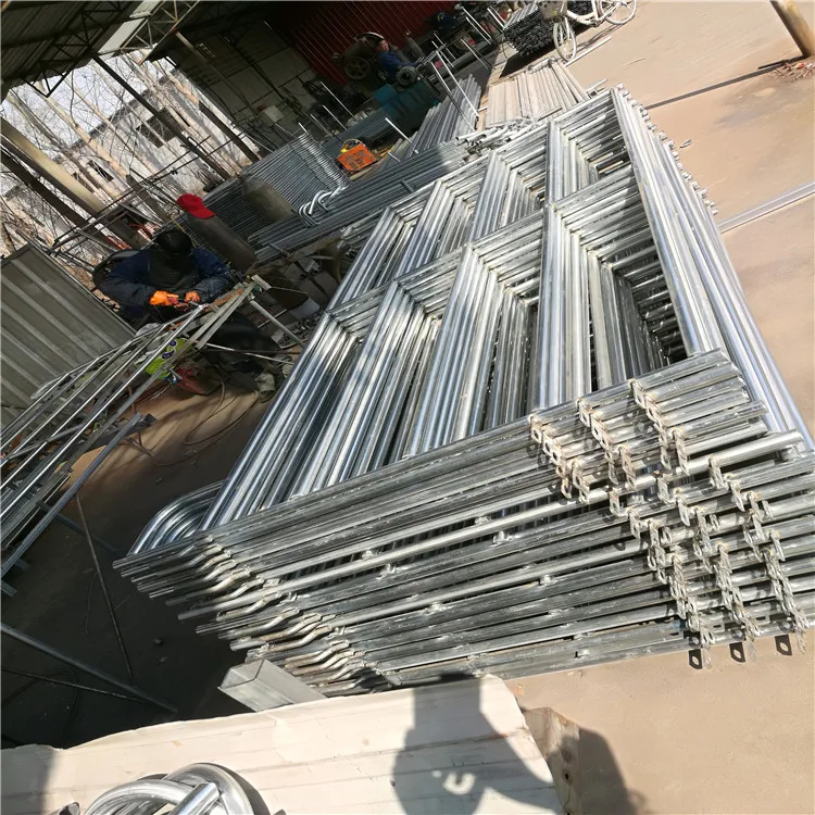Hot Sell Hot Dipped Galvanized Round Tube Animal Feedlot Equipment for Cattle Corral Panels