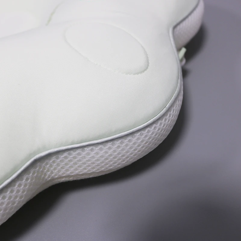 Wholesale comfortable breathable four seasons available cat claw shape baby pillow