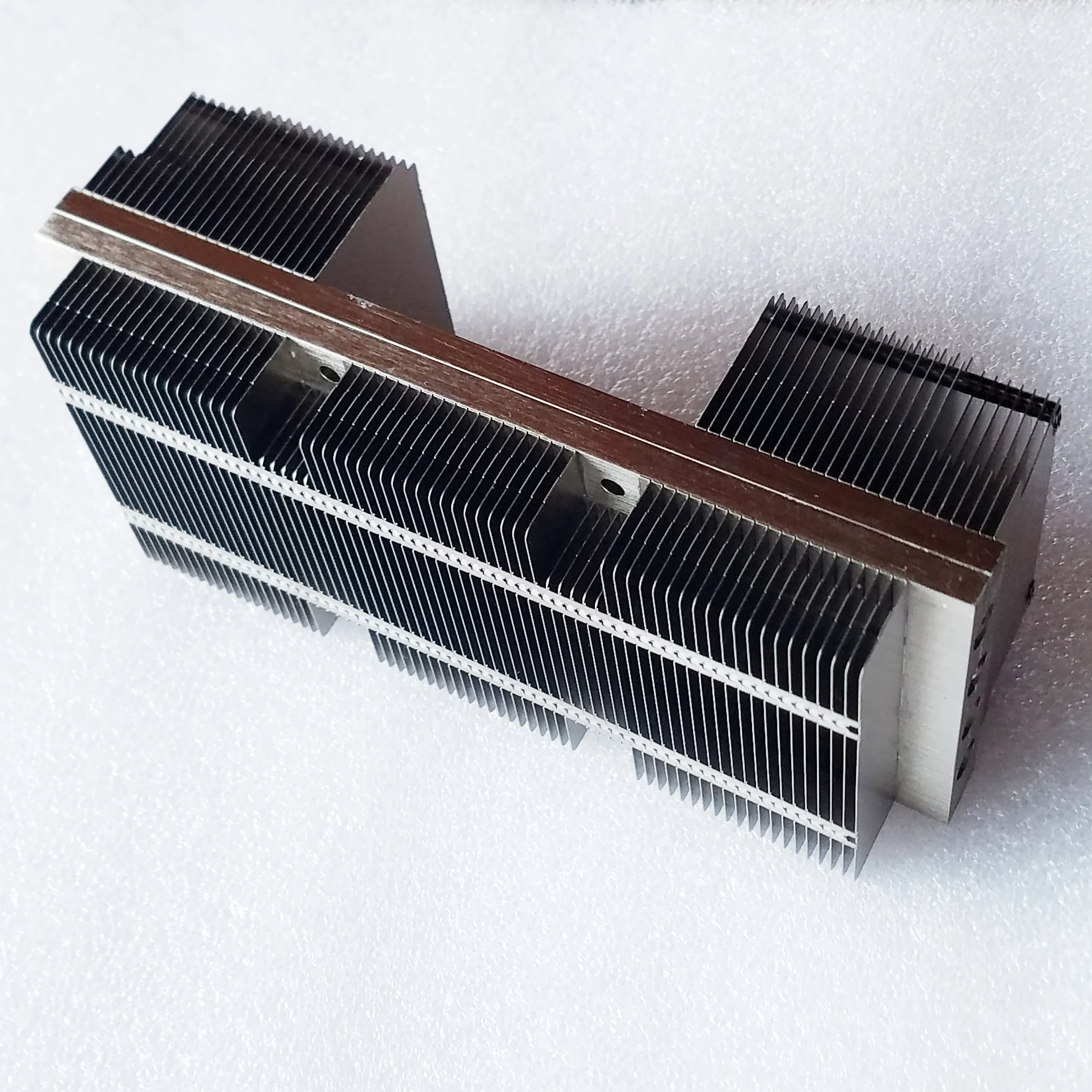 Nickel Plating Surface Treatment and Heatpipes Type LED Heat sink