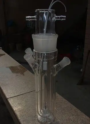 Three-layer photocatalytic quartz reactor