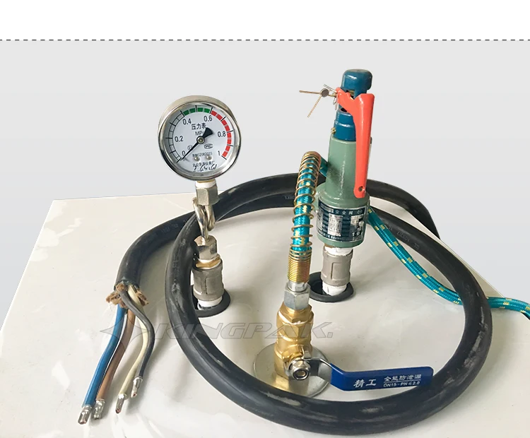 12 GP403Z Steam Heat.jpg