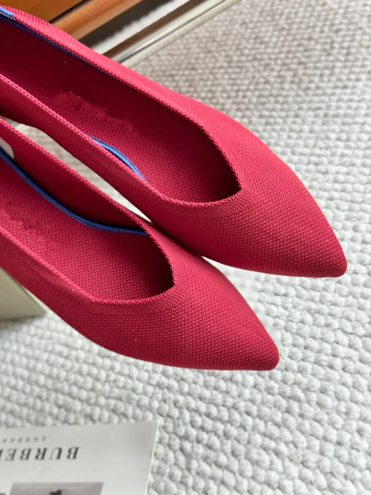 High Quality Cheap  Elegant Royal Red Pointed Flat Shoes Offering Vibrant Color With Superior Comfort