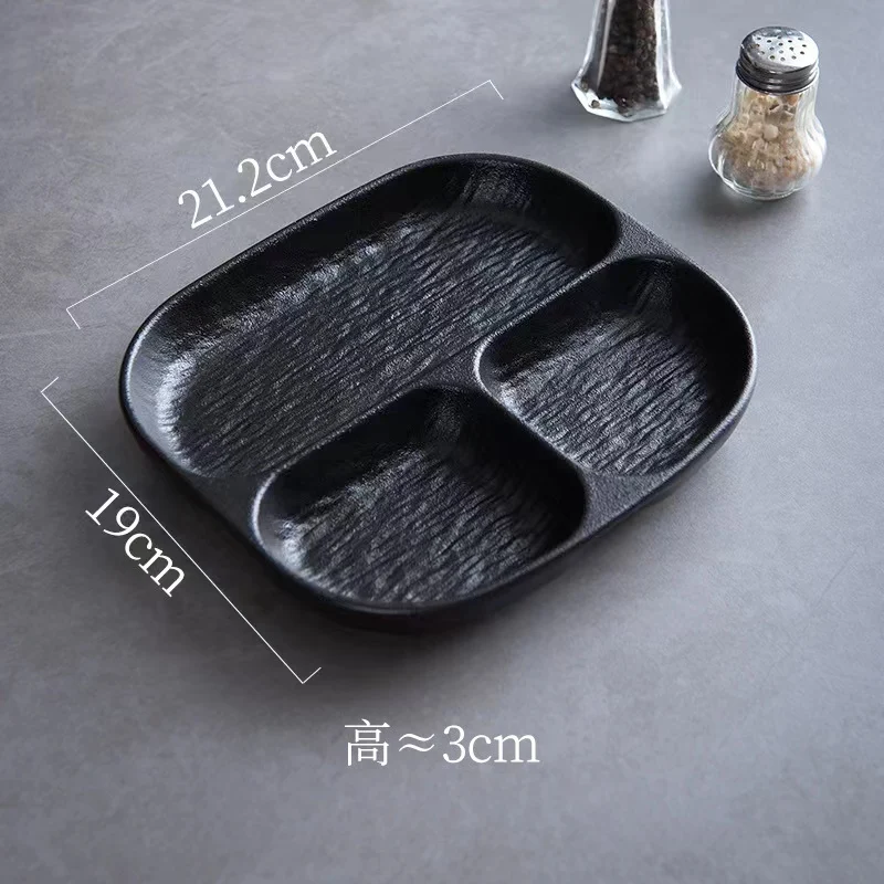 Custom logo new modern black white ceramic snack chip salad vegetable plate hotel restaurant camp home party dish divided plate