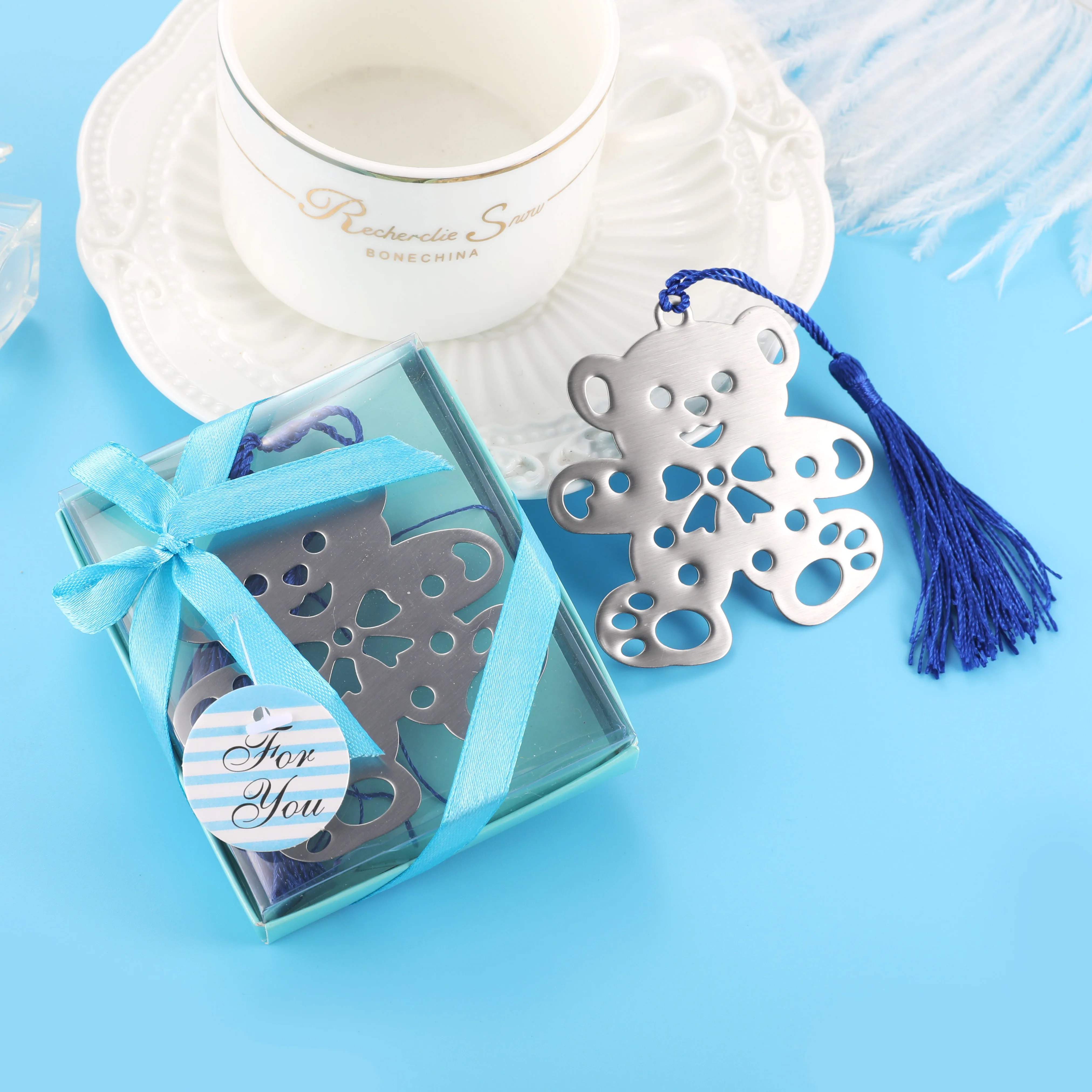 
wedding favors bear-shaped metal bookmark for books Pink and sky blue 