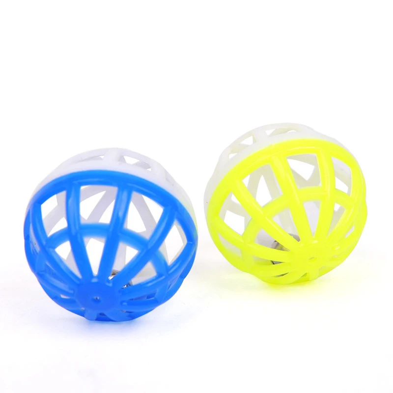Wholesale pet supplies Tease cat balls Round hollow plastic pet cat toys sound bell balls