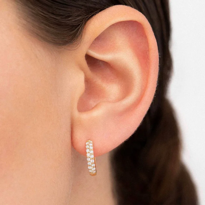 Fashion Hypoallergenic Women 18k Gold Plated Pave Cz Cubic Zirconia Diamond Huggie Hoop Earrings For Women