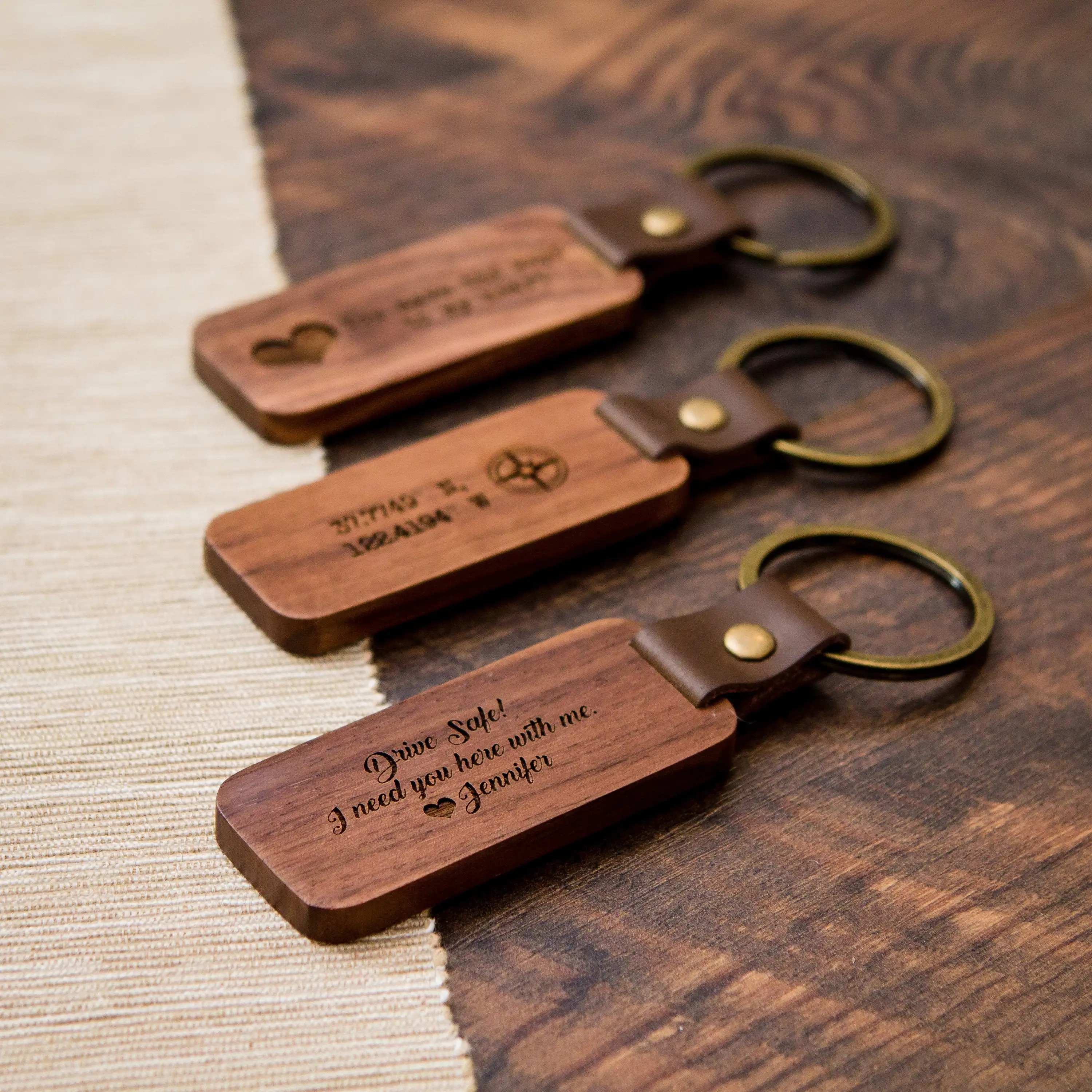 Hot Sale Fashion Wooden Key Ring Custom  Car Keychain Leather Keychain