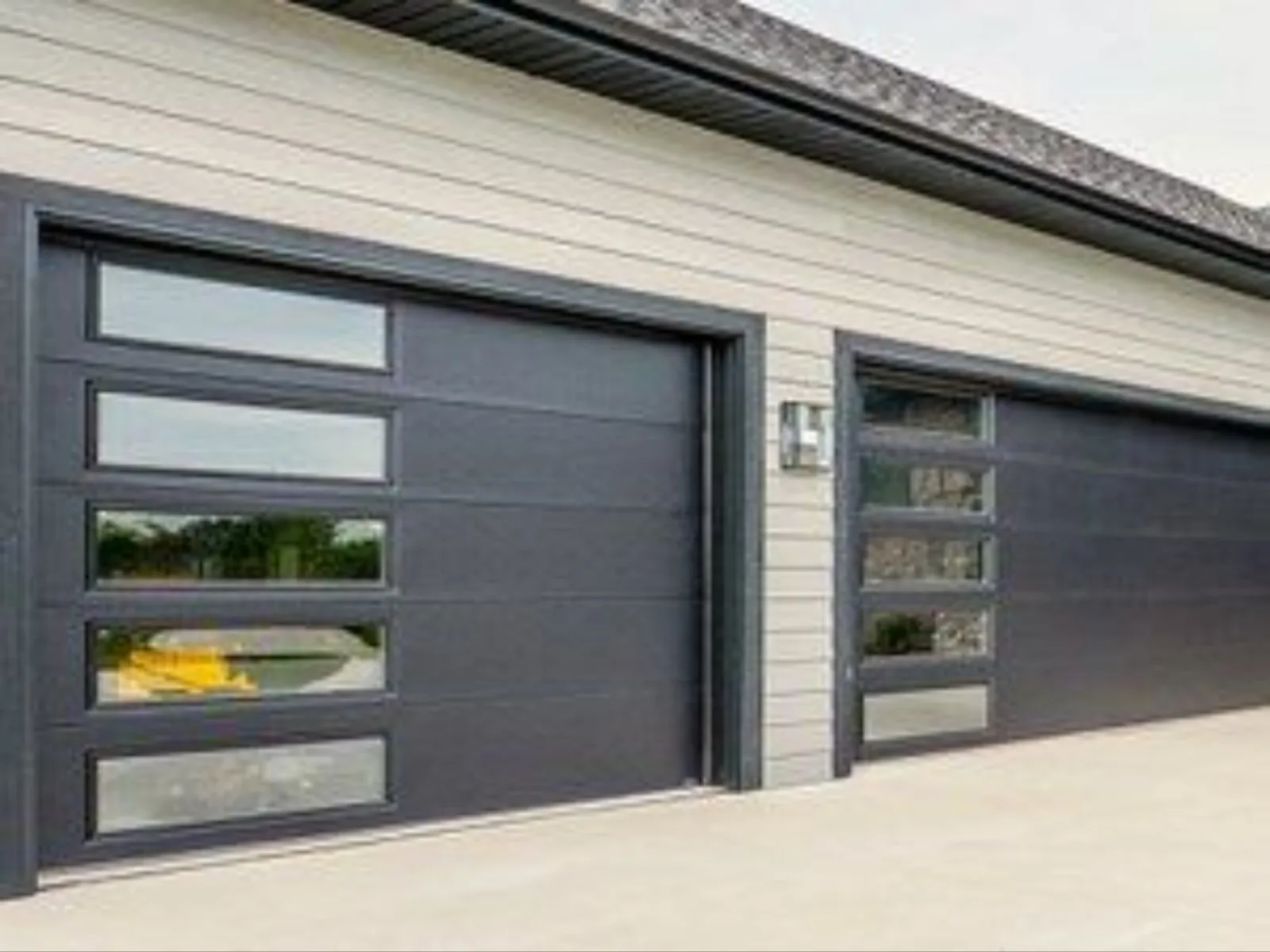 Made In China High Quality Residential Automatic Smart Control Steel Sectional Garage Doors Garage Gate