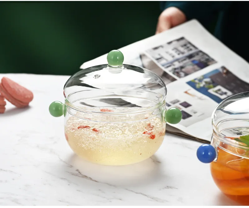 Solhui Cute transparent mini glass stew pot soup bowls with lid and colored handle 500ml