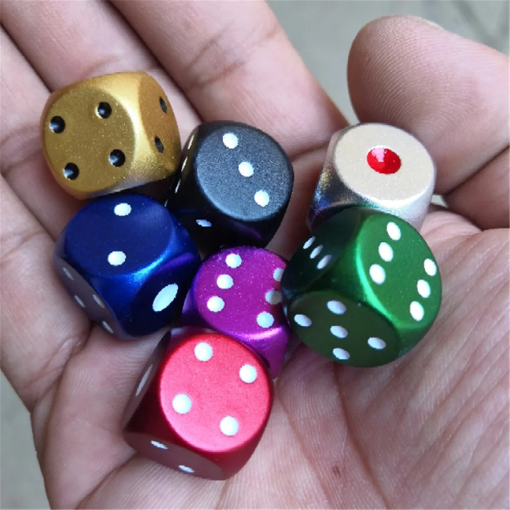 Металлические игральные кости из алюминиевого сплава d6 игровые с индивидуальным логотипом 16