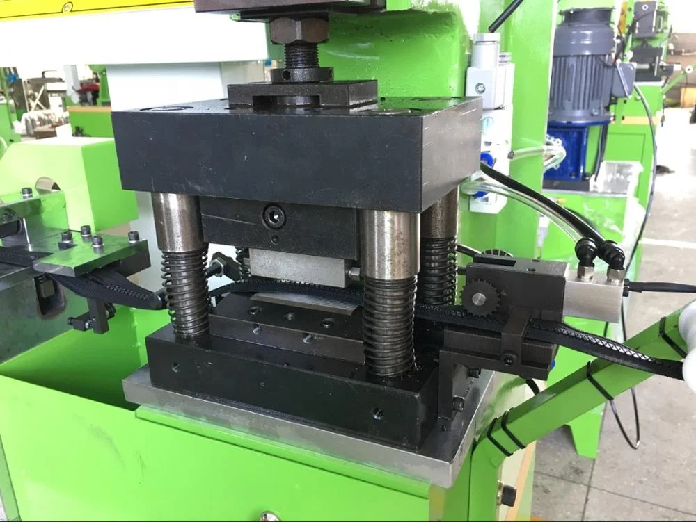 Auto Plastic Gapping Zipper Teeth Removing Machine