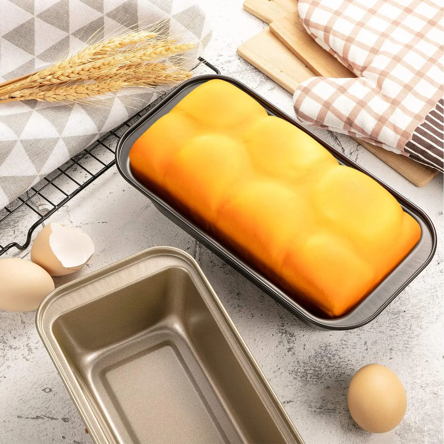 4 Pieces Nonstick Loaf Pan 8.5 x 4.5 Inch Carbon Steel Kitchen Baking Bread Pan Tin Rectangle Bakeware for Home Baking