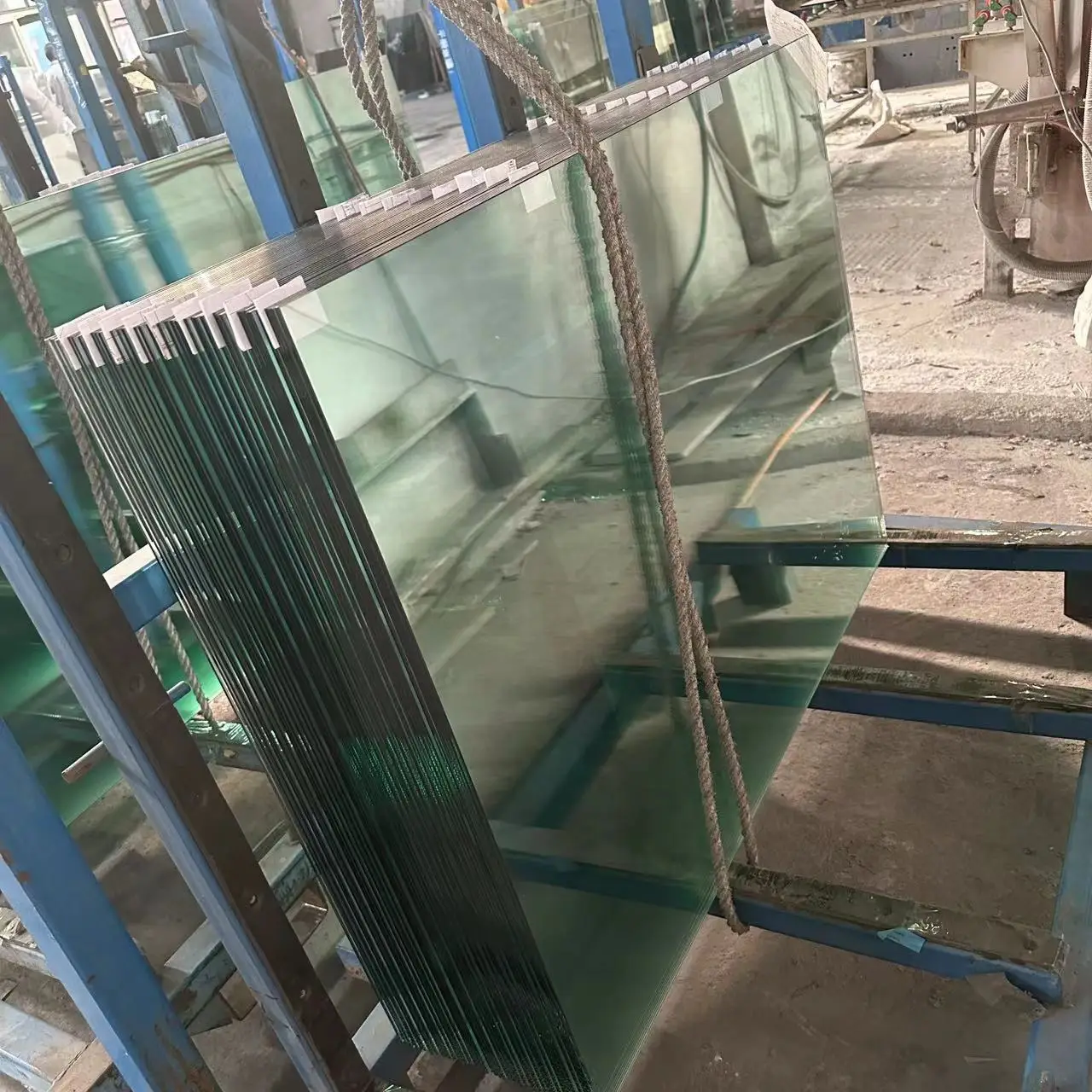 Competitive price 8+8+8mm bullet proof tempered laminated glass for bulletproof windows and doors for sale used security doors