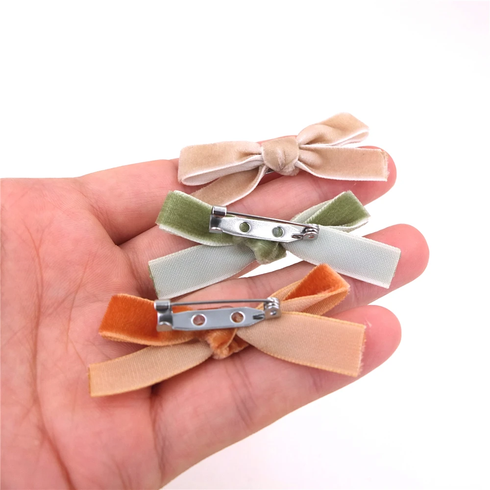 Velvet Bow with Brooch for Socks Beanie Hat Garment Shoes Dress Bows Pins Decorative Accessories