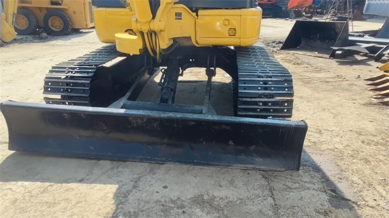 Used original Japan made Small Mini PC50 excavator 5 ton Japanese original Excavators for sale