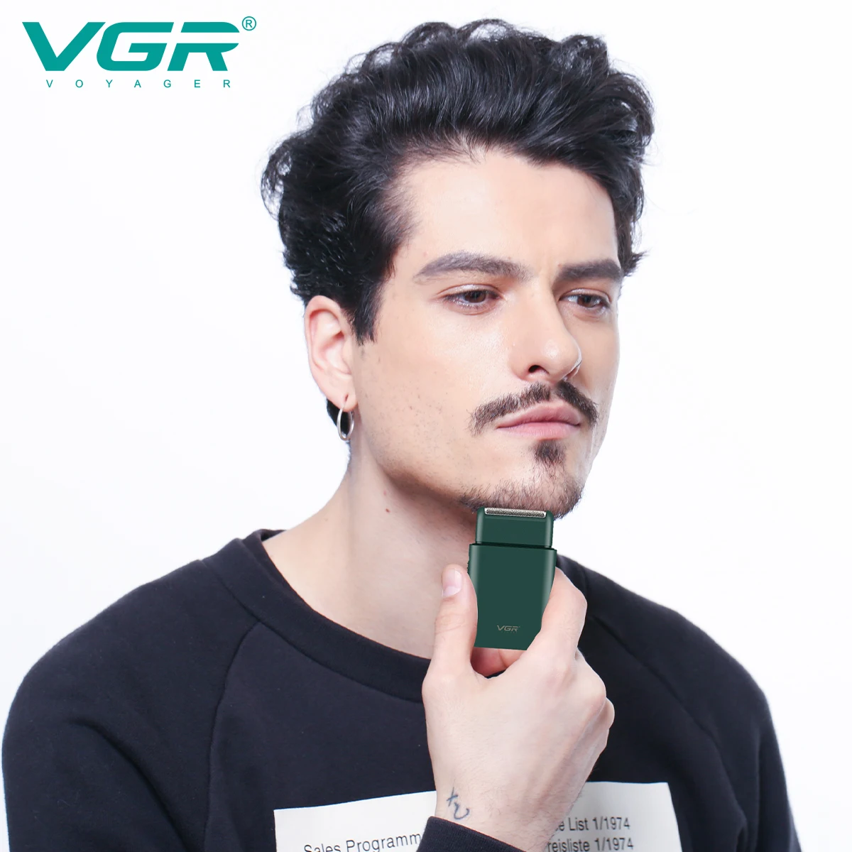 VGR V-390 Mini Portable  USB Rechargeable Mens Electric Foil Shaver Razor Facial Beard Trimmer for men