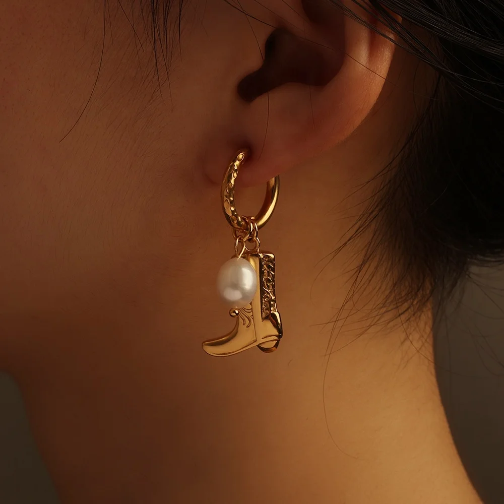 Wholesale Hypoallergenic Huggie Hoop Pearl Earrings Bulk 18K Gold Plated Jewelry Vintage Western Cowgirl Cowboy Boot Earrings