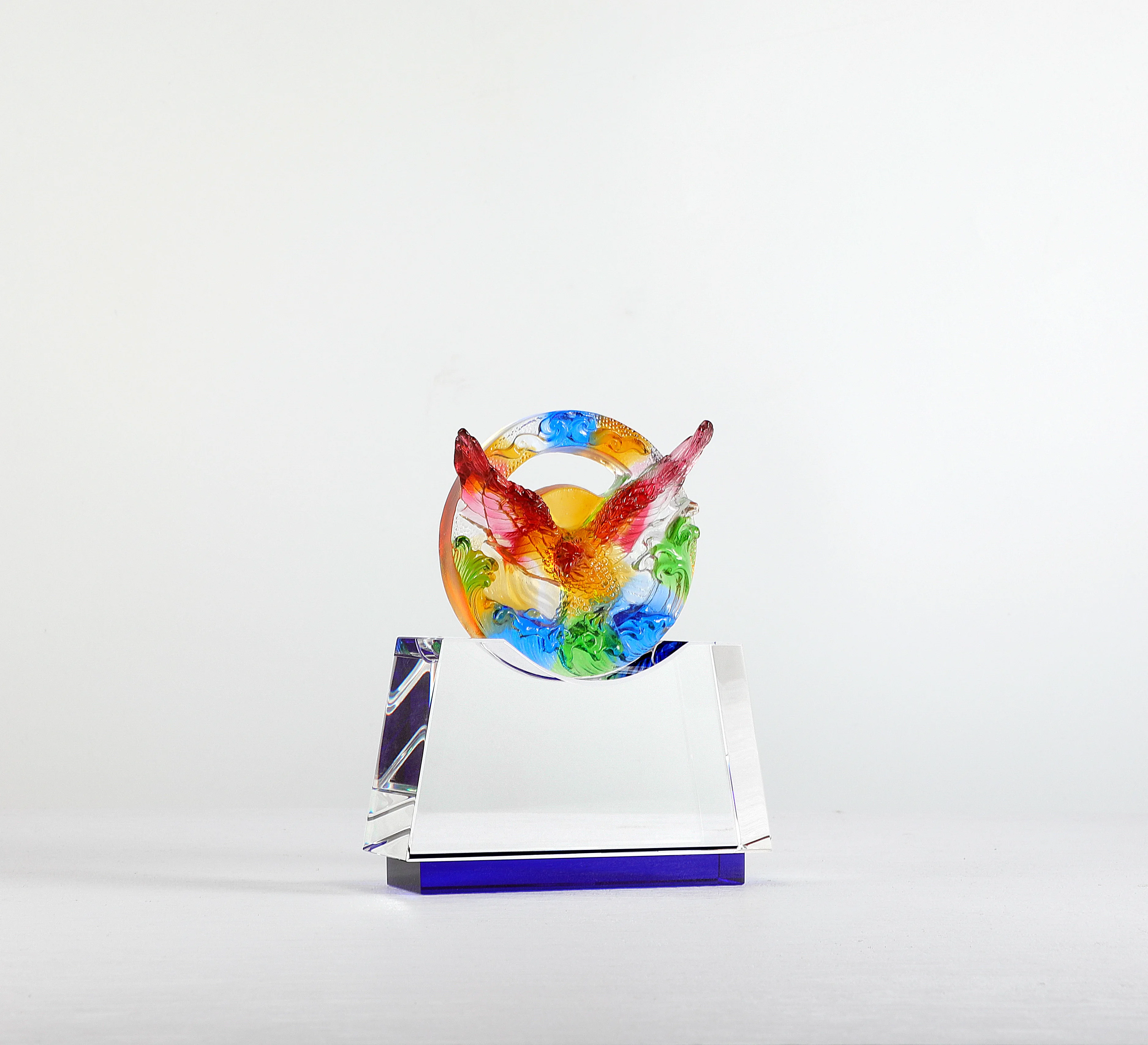 Design logo crystal liuli trophy K9 Glass Support samples Colored glazed liuli eagle