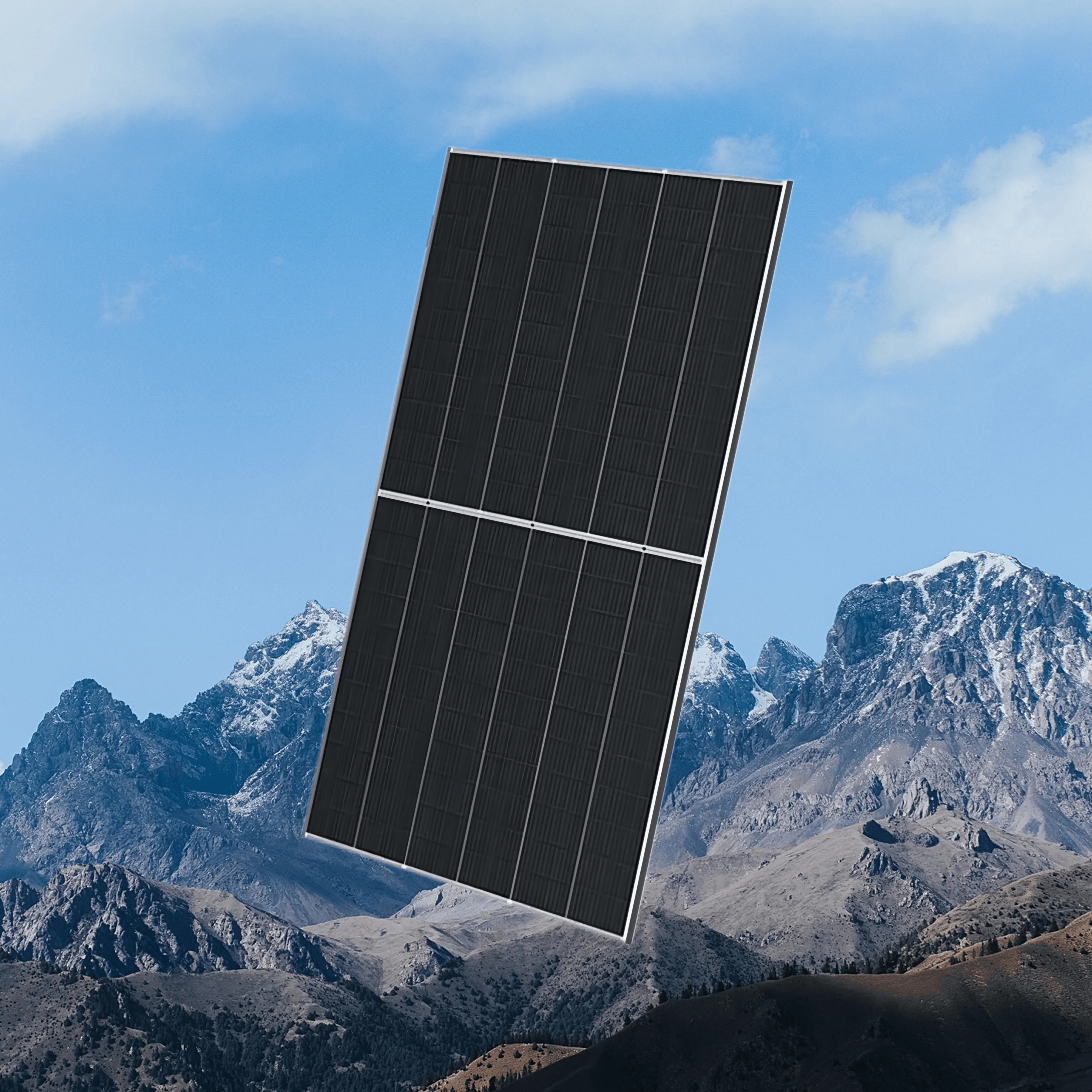 Solar Pv Panel 450W Pv Module IP68, 3 Bypass Diodes China Manufacturer Mono 144 Cells 550 Watt 4mm Black Black Black / White 18%