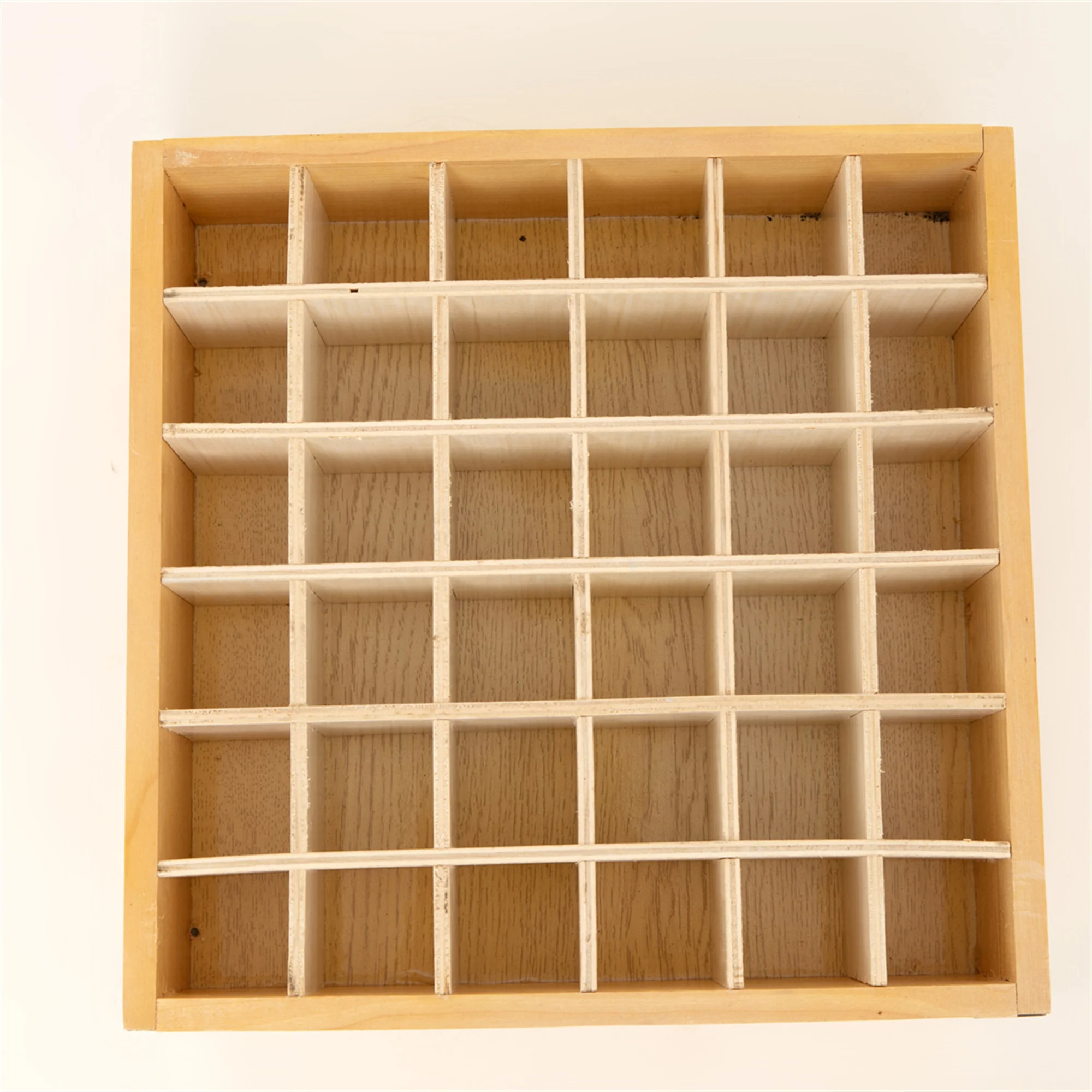 HL--067 Factory Direct Sales Textile Machinery Accessories Square Wooden Box Tray