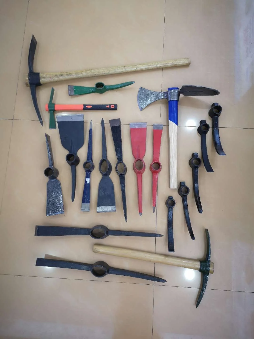 P407 Pickaxe,Mattock with Various Size