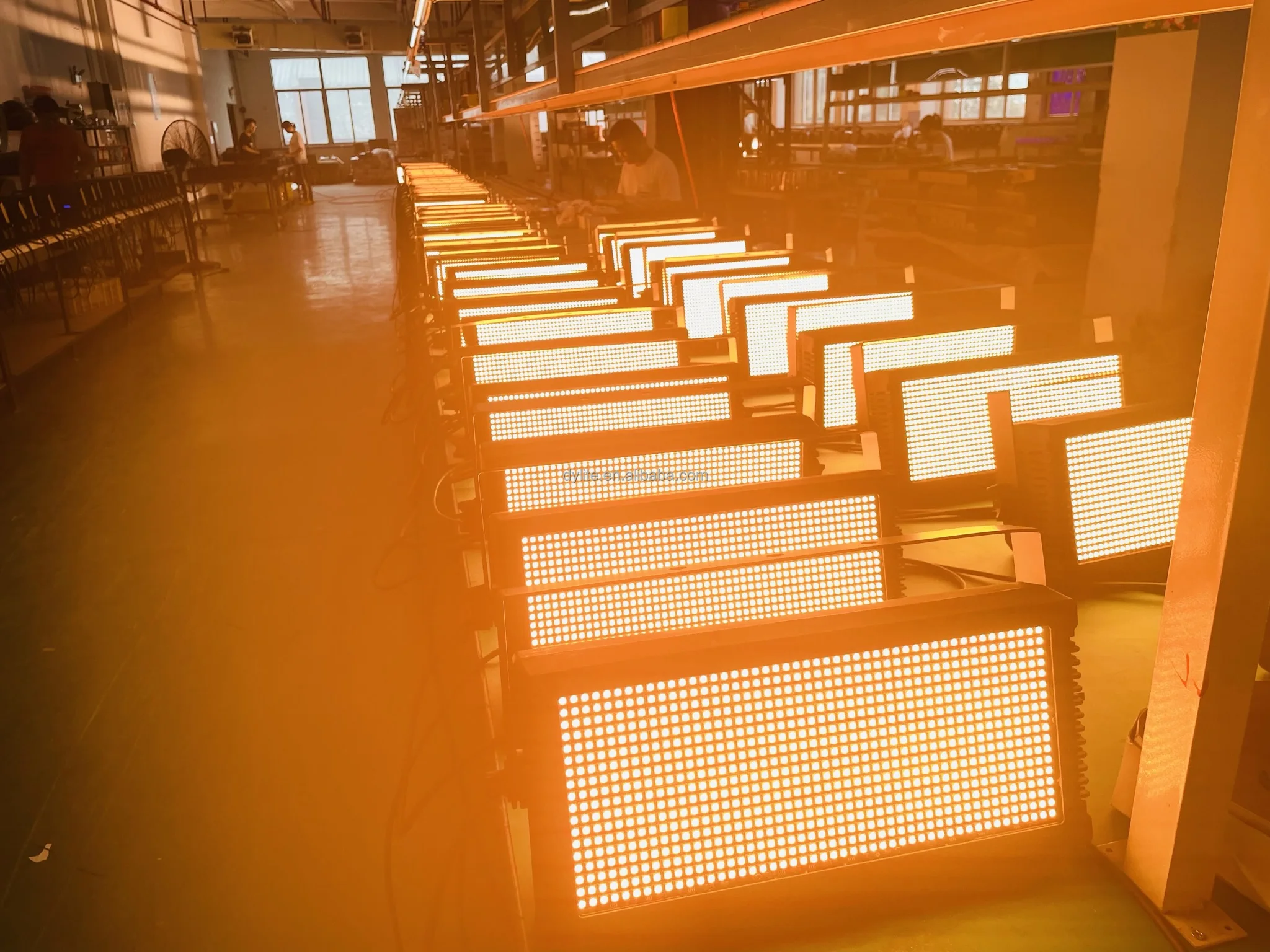 Newest Luces De Discoteca Led Pioneer Dj Stage Light Projector DMX 512 1000w Effects RGB Strobe Led Flash Light Studio For Club