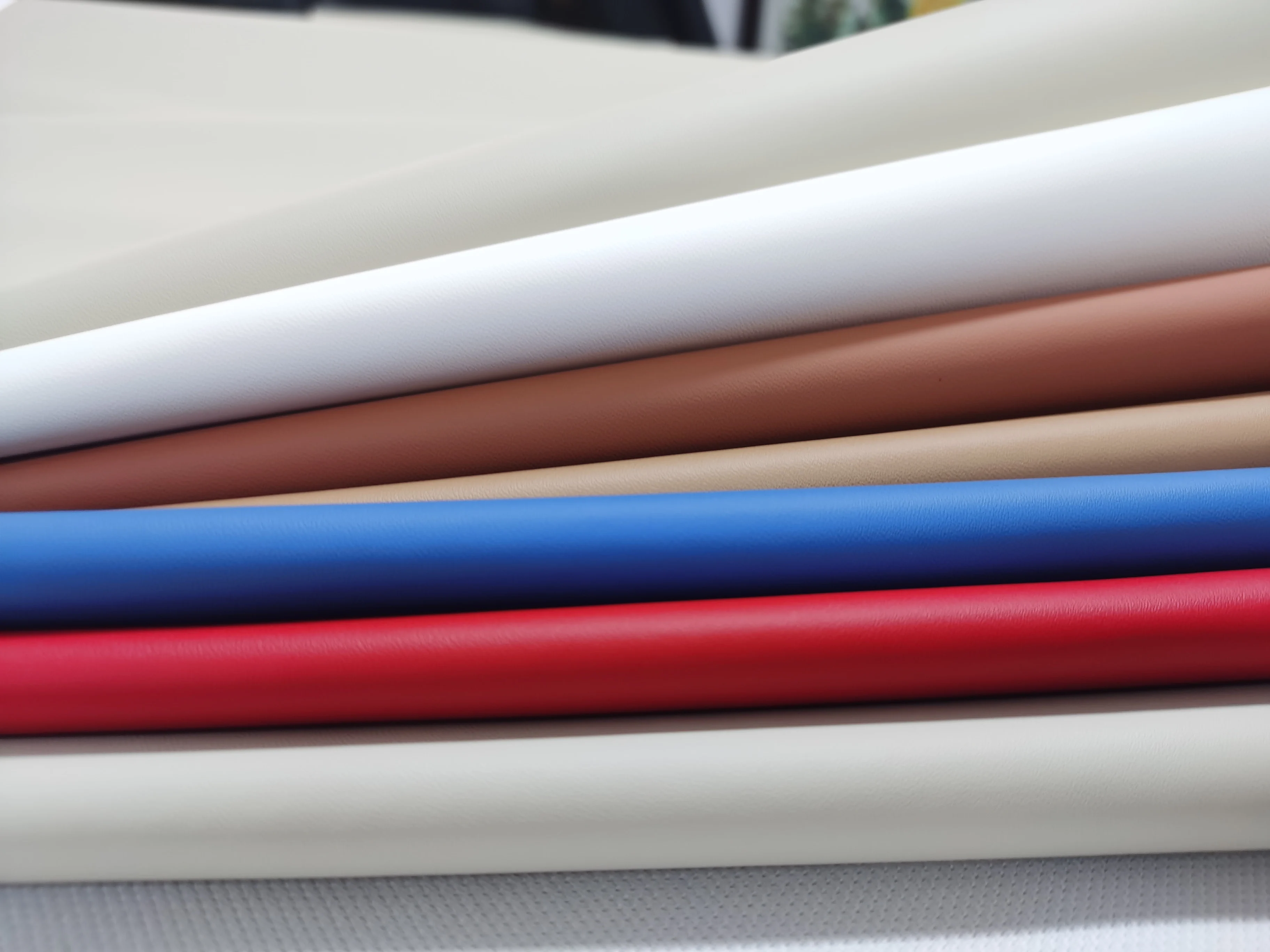 Customized Color Fabrics Leather For Sofa Set Furniture Luxury Italian Leather For Steering Wheel Microfiber And Car Keychain