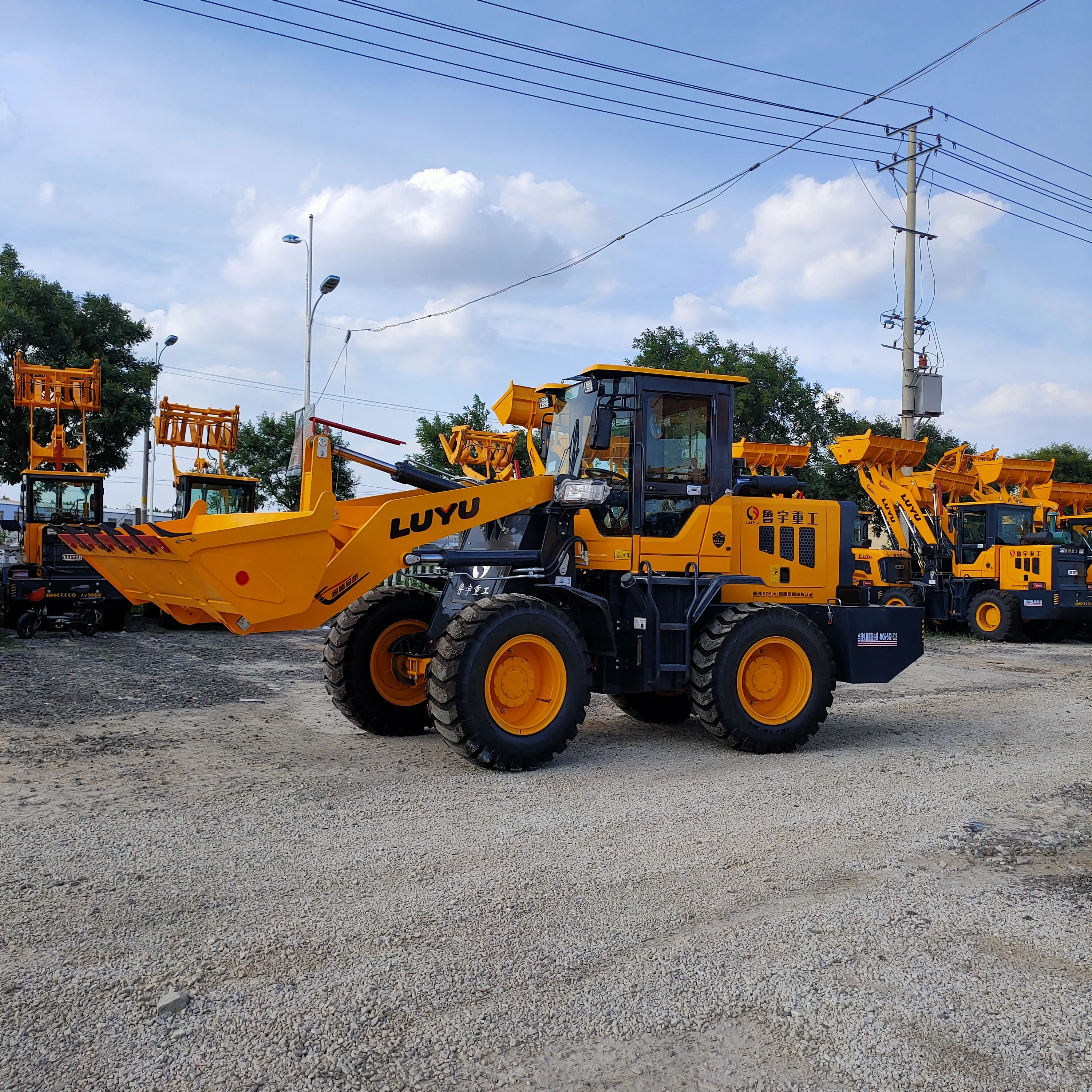  Китай 9ton 92kw шарнирный колесный погрузчик LUYU ZL946