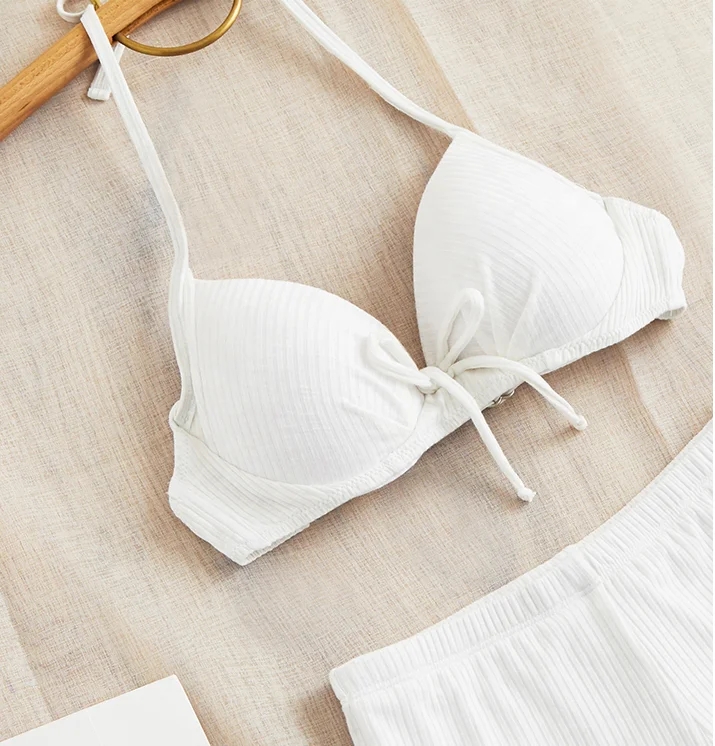 Breathable  sun protection clothes and sexy women bikini sets cute swim wear