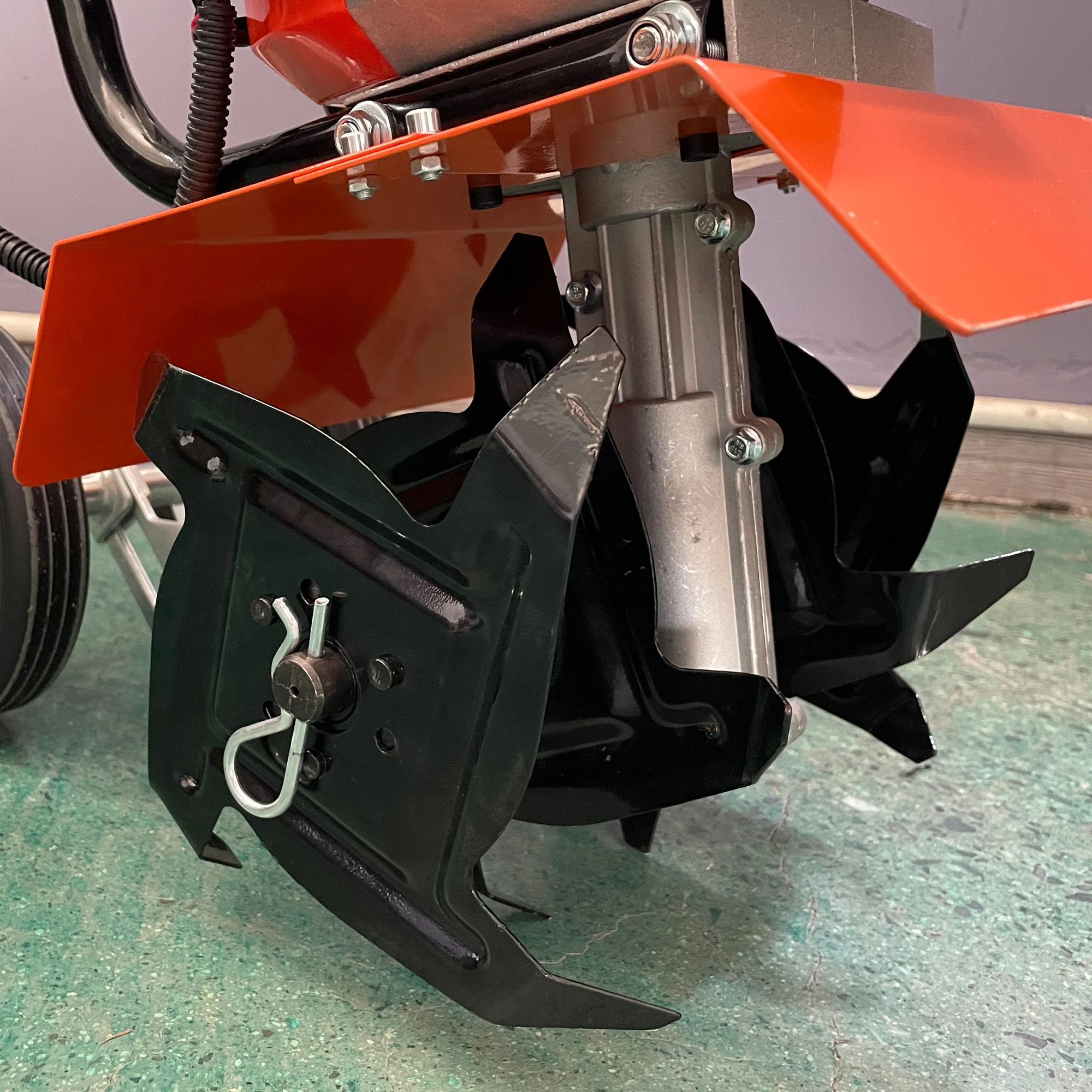 Factory Supply Professional 43CC Power Mini Tiller Lightweight Hand Push Garden Cultivators for Loosen Soil