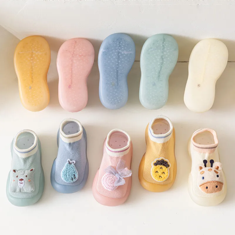 Factory Direct Price Anti-Slippery Warm Animal Applique Infant Walker Cute Hot Sell Quality Indoor Toddler Baby Shoes