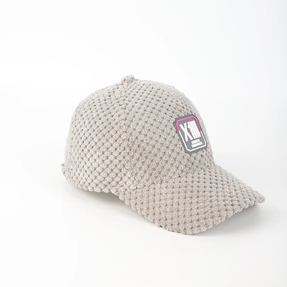 2022 winter warm and thick Blank Hats  Baseball Cap 6 Panel Baseball Cap Professional customization Fake fur baseball hat