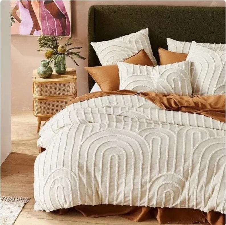 Factory Selling 100% Cotton Microfiber Tufted Pattern Luxury Bedding Set Duvet Cover Set Best Quality Product