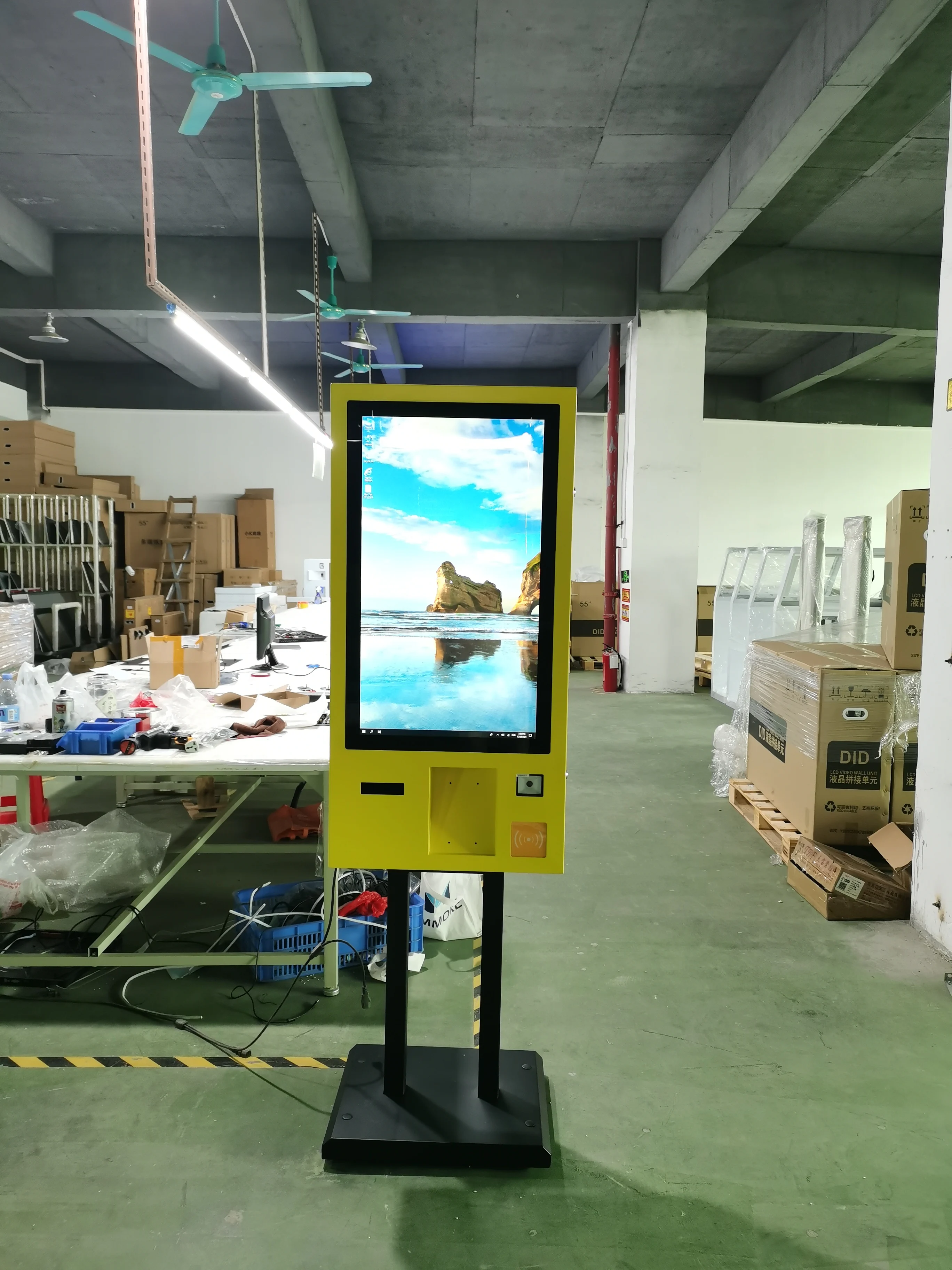 OEM ODM IC кардридер самообслуживающиеся экраны считыватель штрих-кода QR-кода оборудование для киоска библиотека гостиница машина самостоятельной проверки