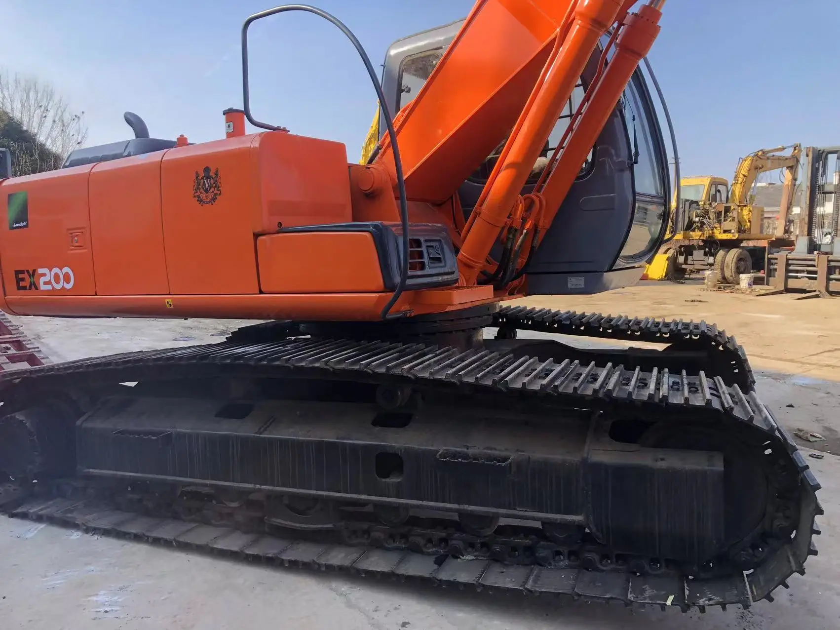 Original Japan Hitachi ZX200 Excavator Hitachi Excavator in Low Price for Hot Sale