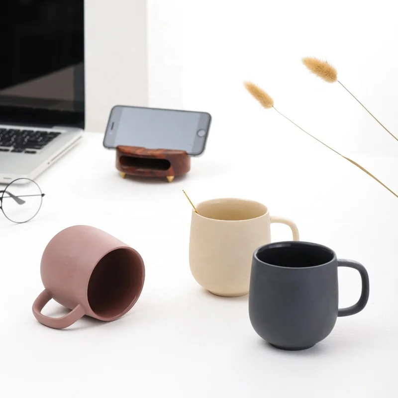 YBH Porcelain Coffee Cup Mug Wholesale Eco Friendly Matt Glazed Nordic Clay Round Ceramic Kitchen Europe Christmas Mugs Modern