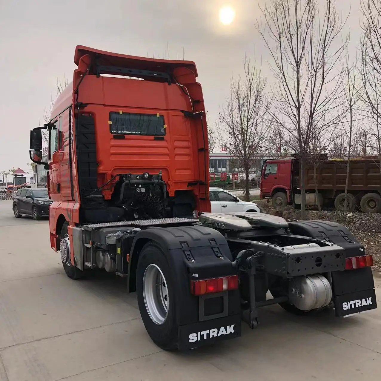 Hot Sale Sinotruck  Sitrak C7H 4*2 Diesel Tractor Truck For Russia Sale