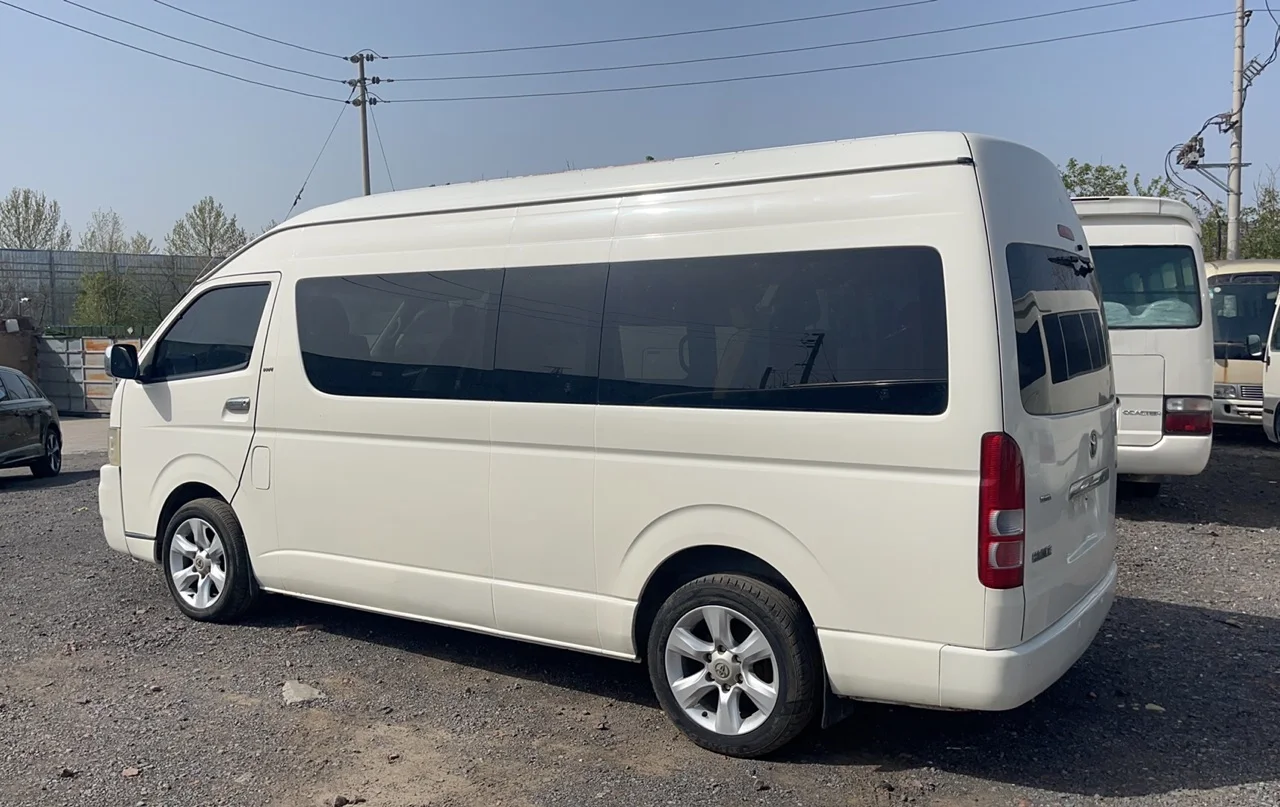 Cheap Toyota Hiace Automatic 5 speed Transimission Hiace Type gasoline or Diesel Engine City Mini Bus