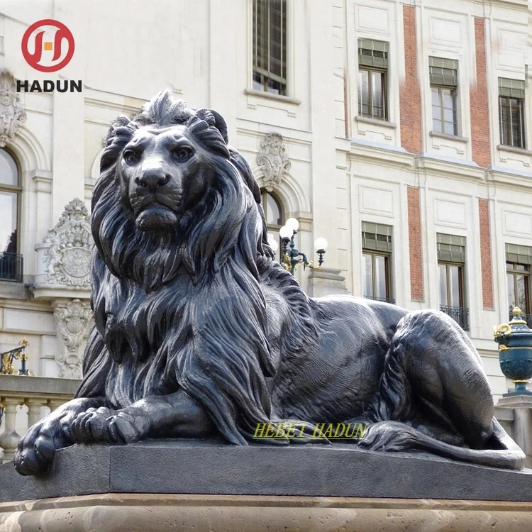 Giant Attractive Colossal Bronze Golden Lion Statue for Entrance Decoration