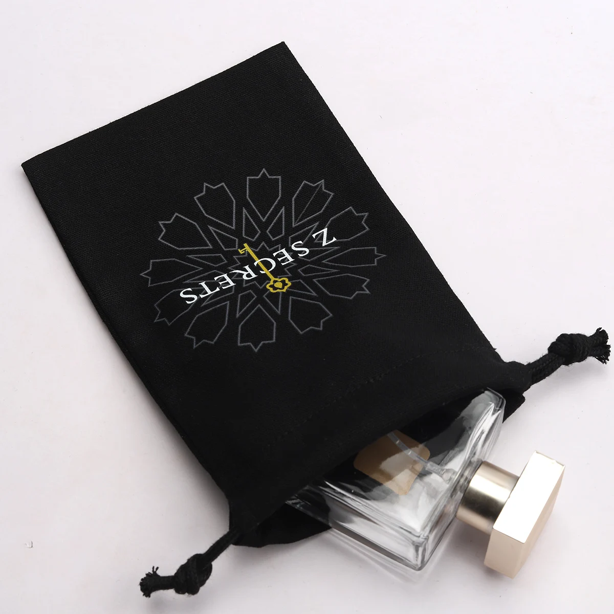 Eco-Friendly Reusable Cotton Dust Muslin Pouch Skincare Cosmetic Jewelry Packing Embroidered Shampoo Storage Gift Makeup