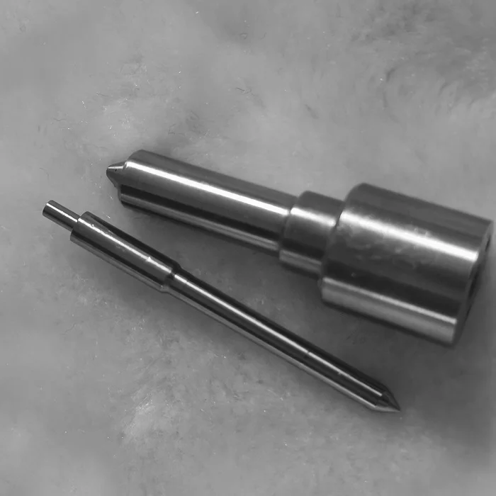 For Cummins ISF 2.8 engine common rail fuel injector 0445110376 0445110594 DLLA145P2168 F00VC01383 5309291 525874