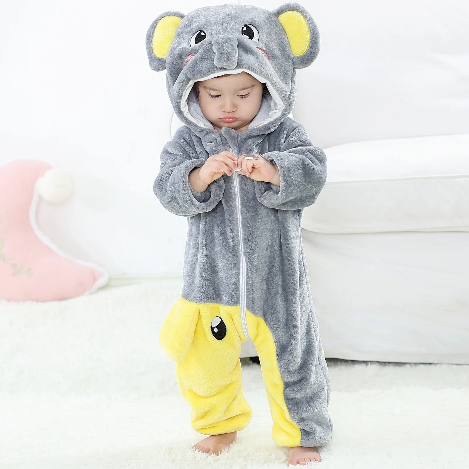 Michley Warm Hot-sale 100% Polyester Flannel Baby Pajama Cute Newborn Baby Onesie Jumpsuits Winter Baby Animal Romper