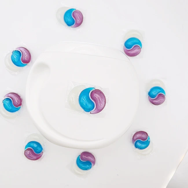 Wholesale Laundry Detergent OEM 3in1 Clothes Washing Apparel Pods Liquid Soap