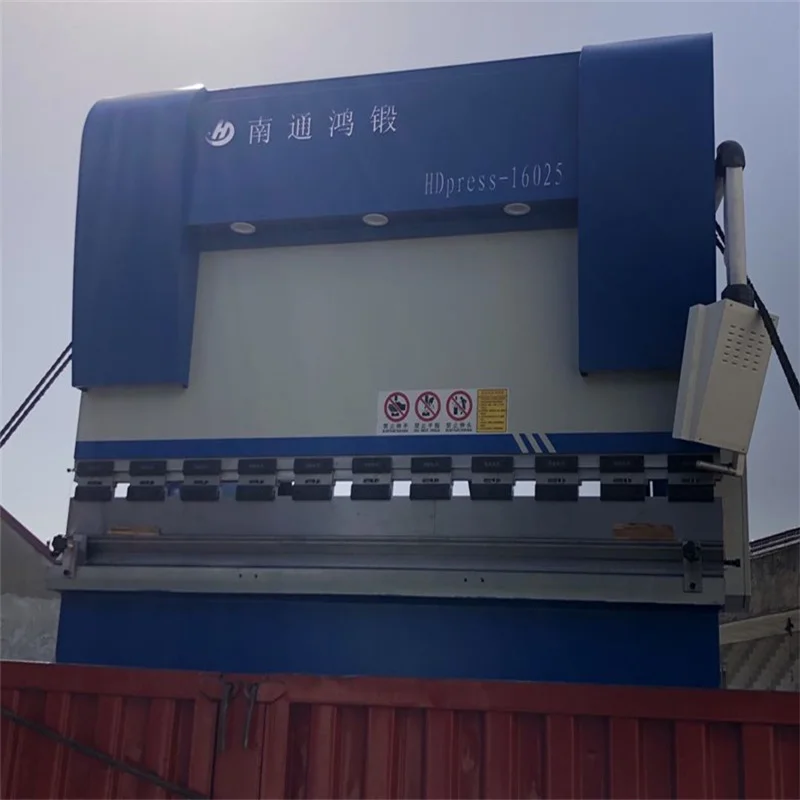 11 years factory DA52S DA56S press brake machine factory 160t 2500mm,4 axes hydraulic press brake 200t 4meters,amada press brake