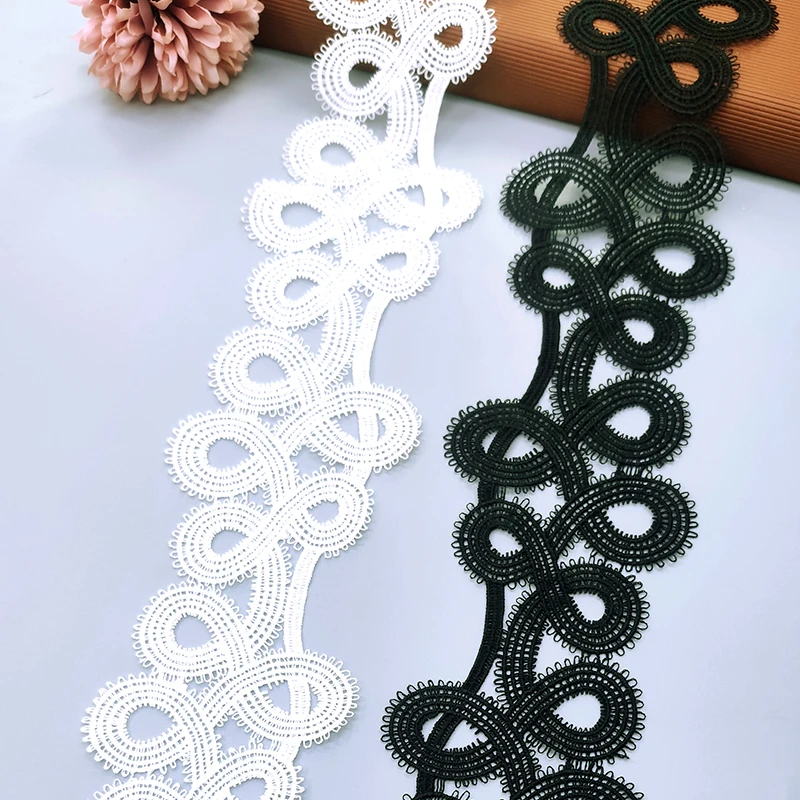 Custom Beautiful Flower Shape Eco-friendly Ladies Embroidery Lace Trim
