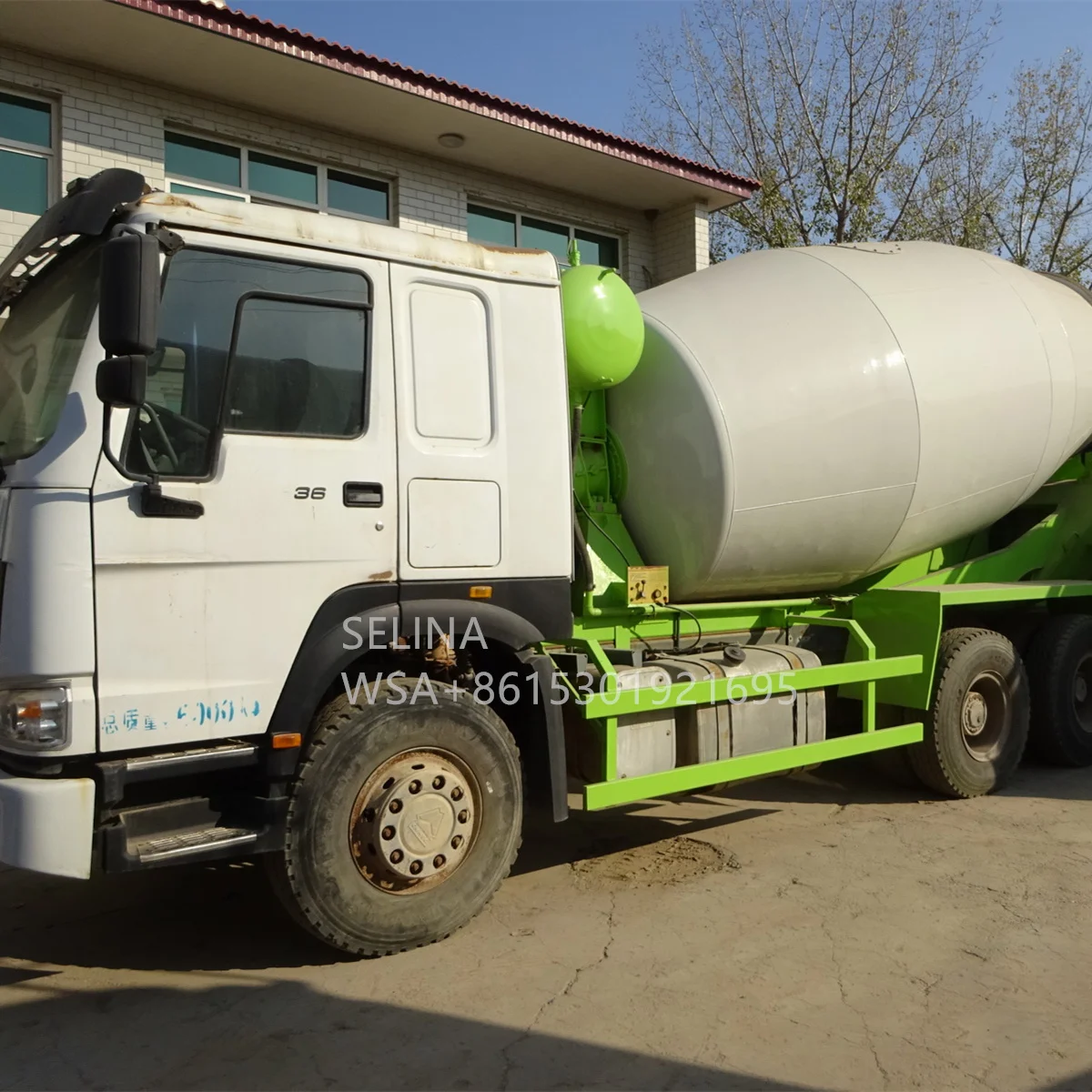 Used Sinotruk Howo Mixer Truck for Sale 6x4 12m3 8m3 10m3 Dimensions Core Component Motor Concrete Mixer Truck